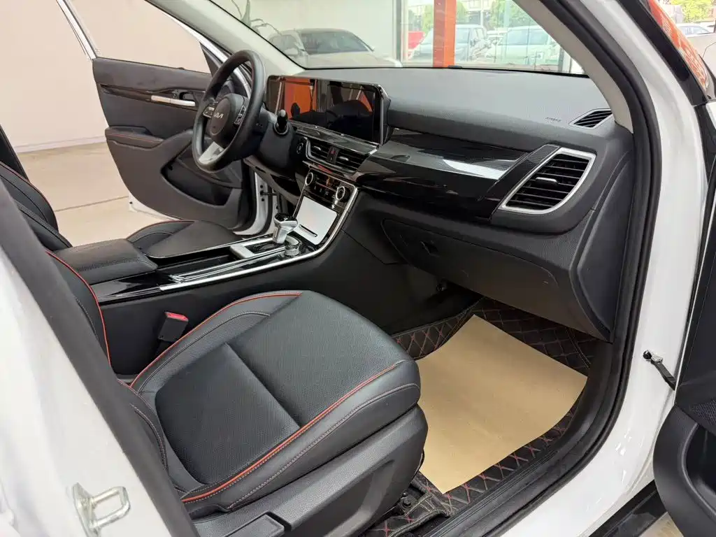 Kia Seltos — миниатюра 10