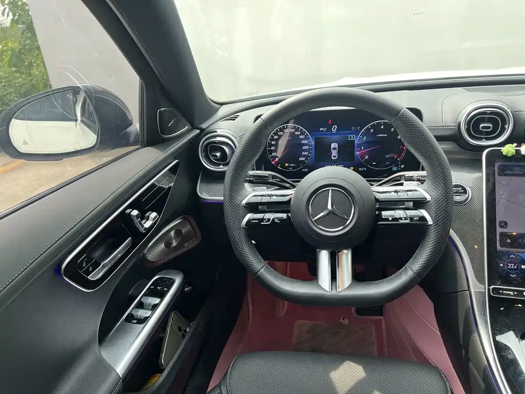 Mercedes-Benz C-Class — миниатюра 10