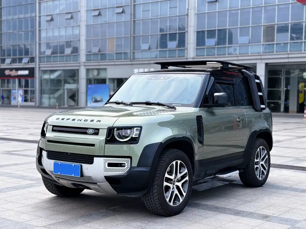 Land Rover Defender 2022
