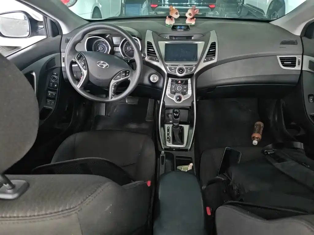 Hyundai Elantra Langdong — миниатюра 10