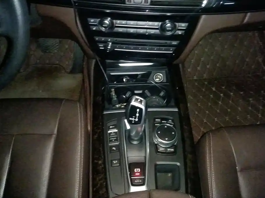 BMW X5 (Import) — миниатюра 16