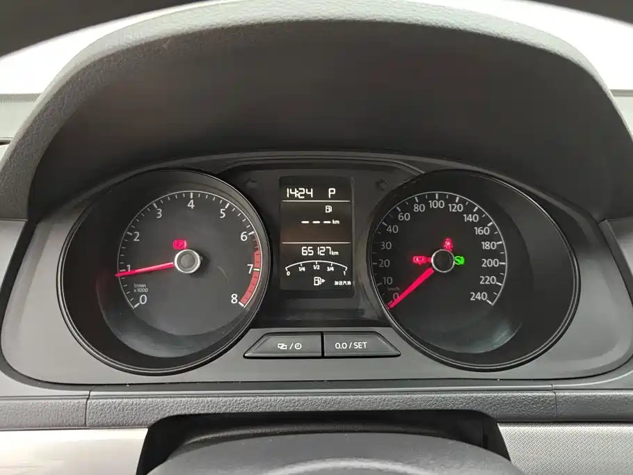 Volkswagen Lavida — миниатюра 14