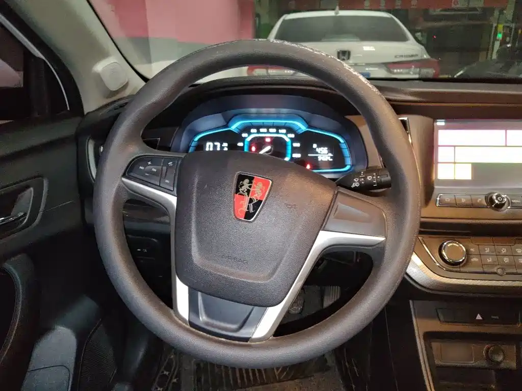 Roewe 360 — миниатюра 6