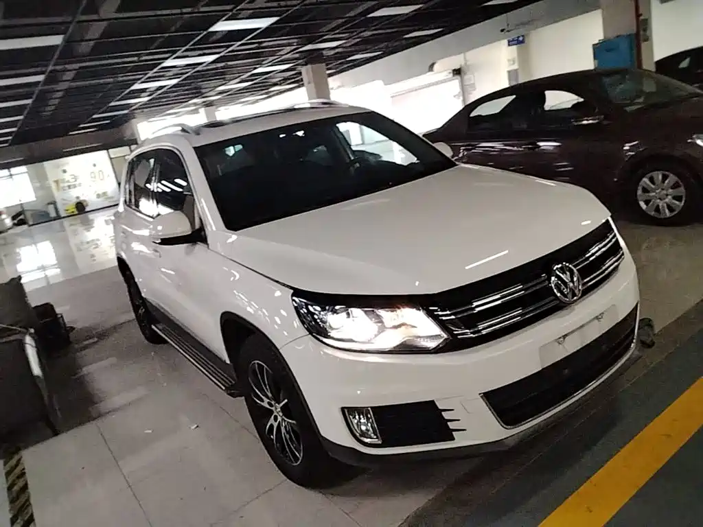 Volkswagen Tiguan — миниатюра 4