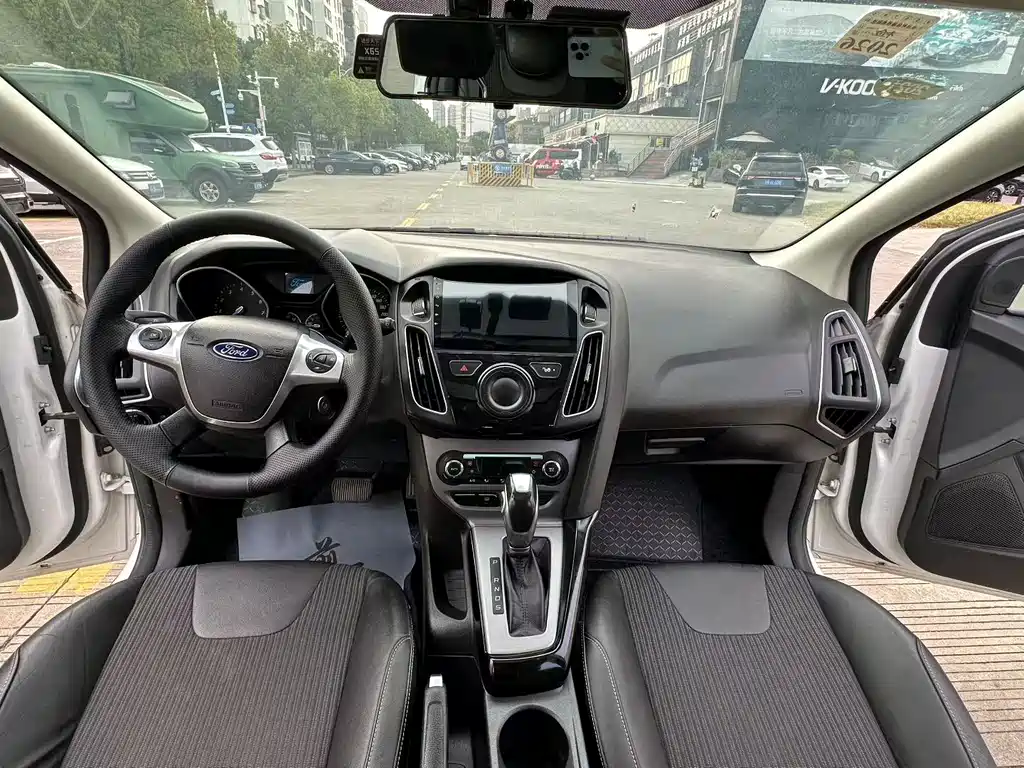 Ford Focus — миниатюра 9