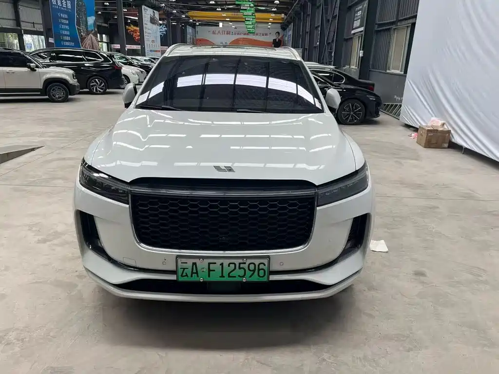Li Auto Li ONE — миниатюра 2
