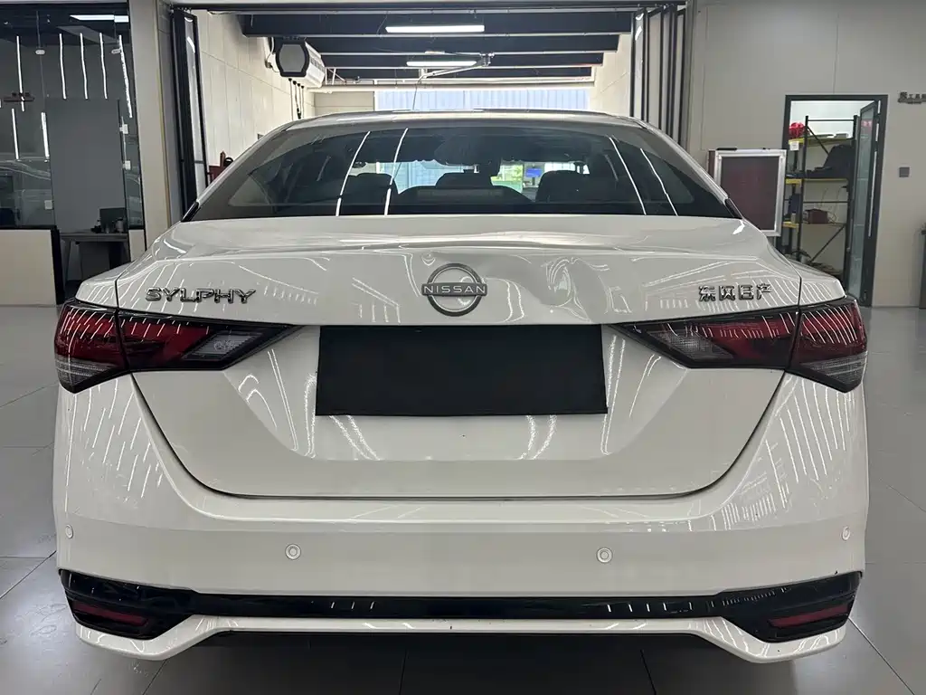 Nissan Sylphy — миниатюра 8