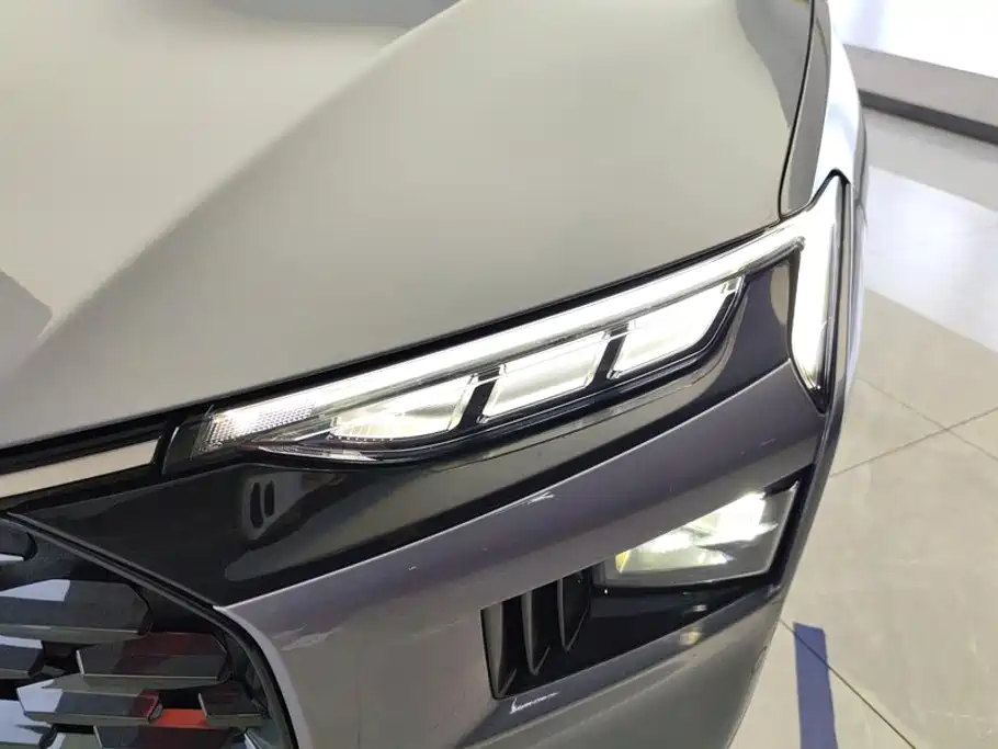 Ford Mondeo — миниатюра 5