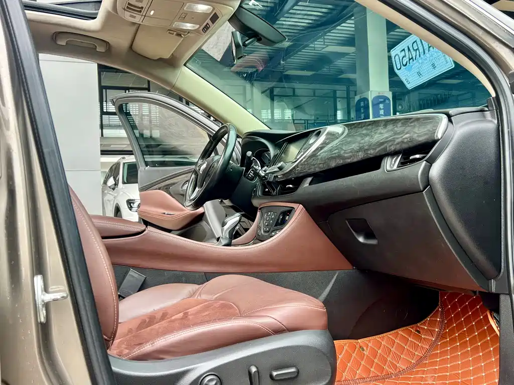 Buick Envision Plus — миниатюра 11