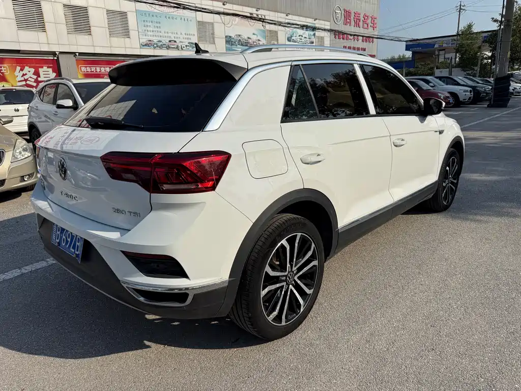 Volkswagen T-Roc — миниатюра 4