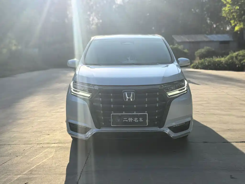 Honda Elysion — миниатюра 2