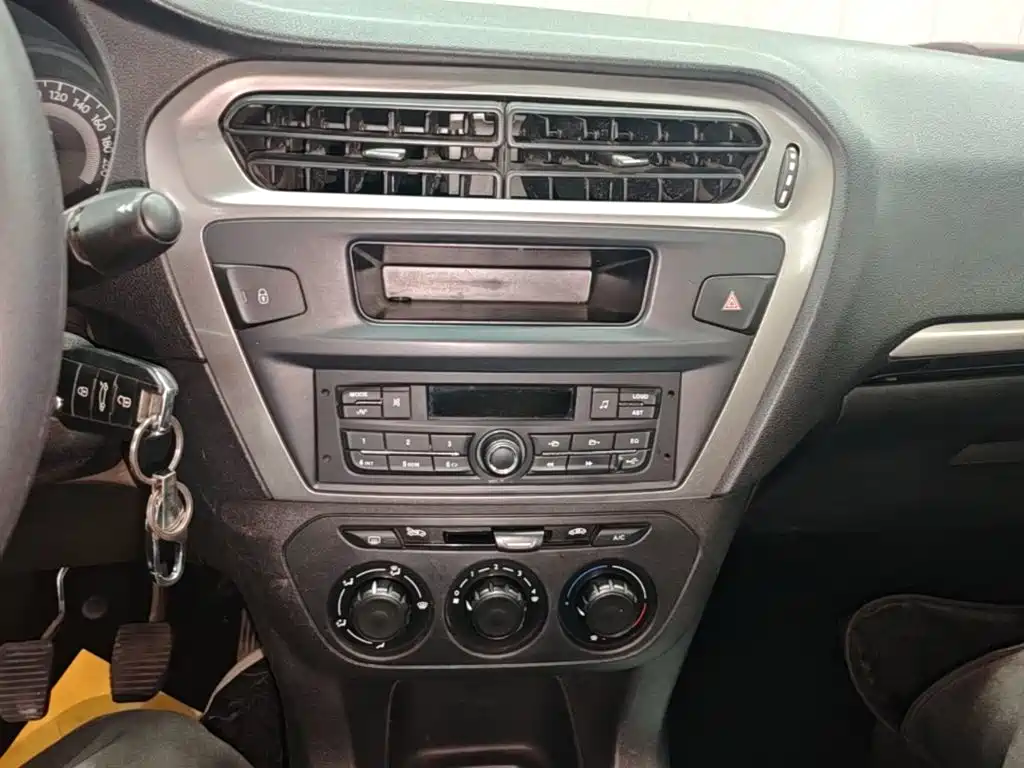 Peugeot 301 — миниатюра 13