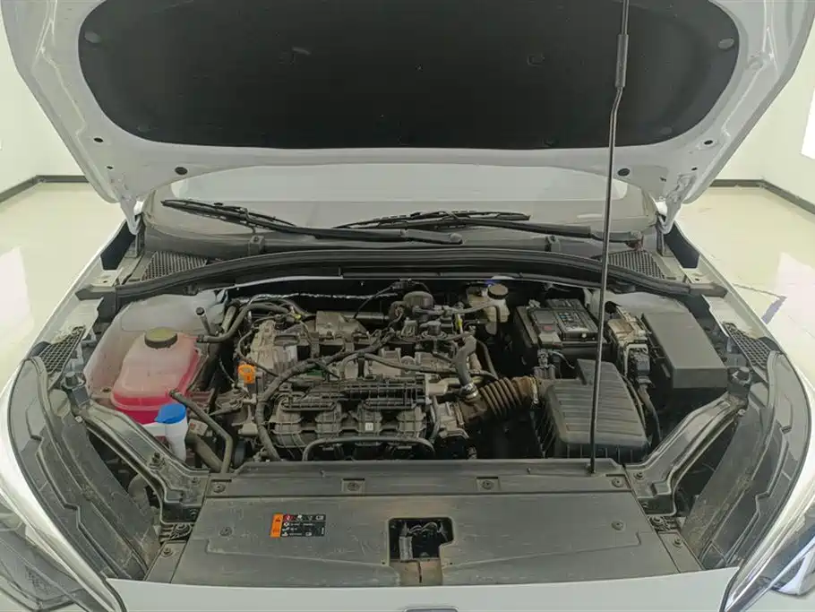 Roewe i5 2023 1.5L MT