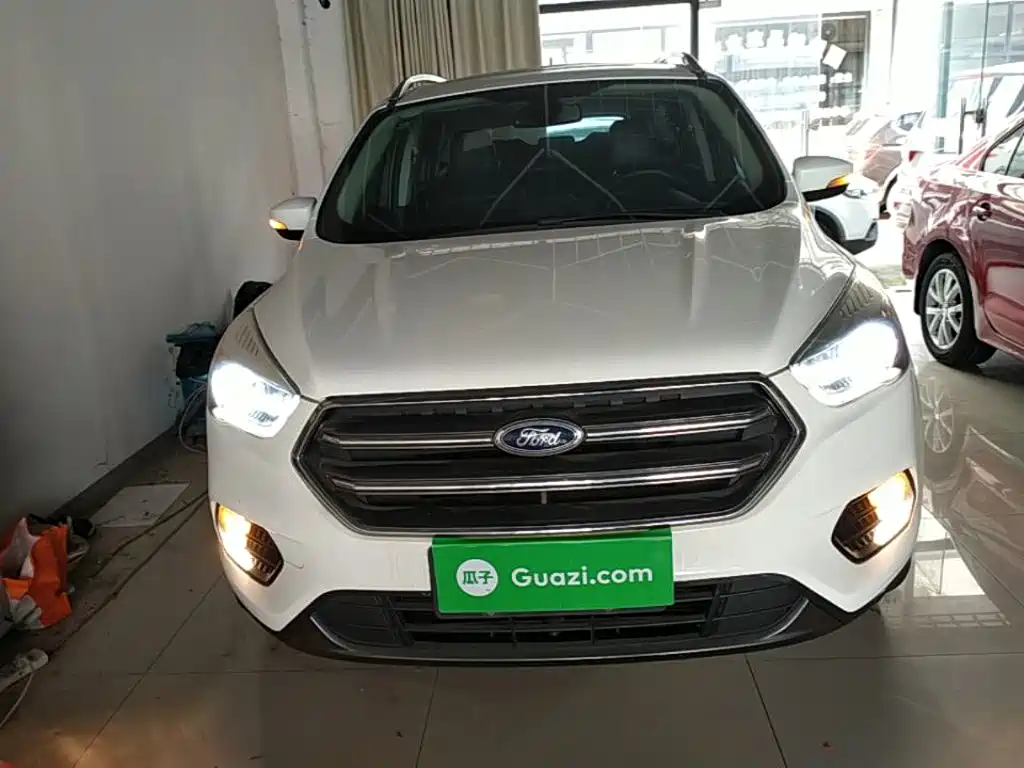 Ford Kuga — миниатюра 3