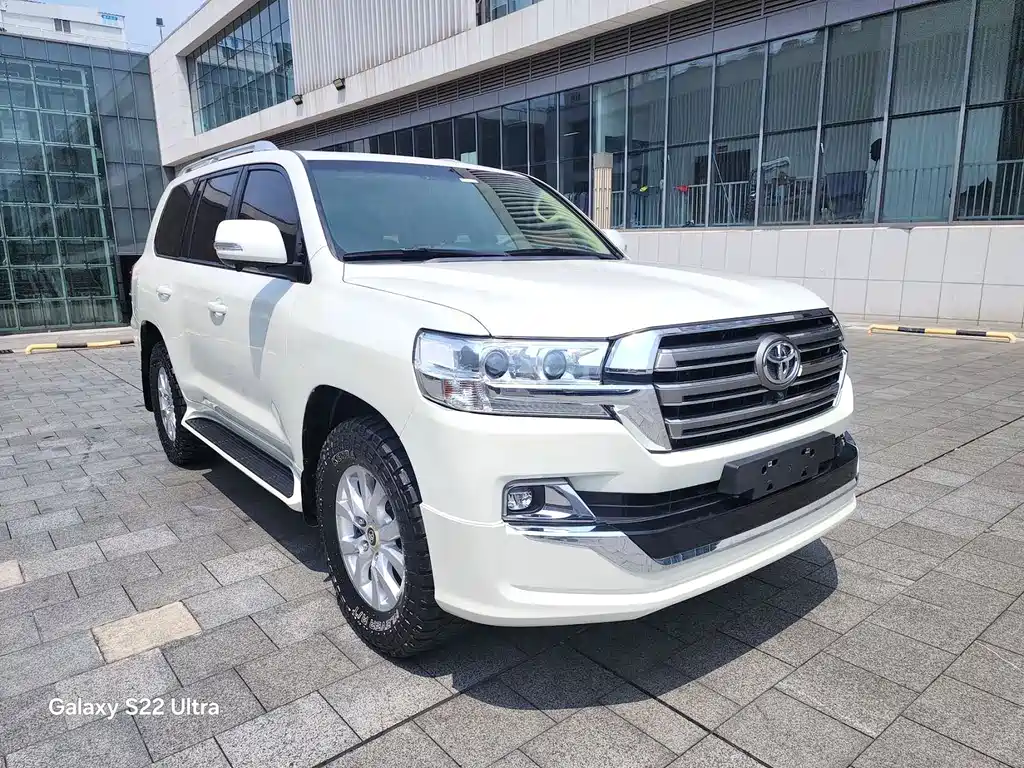 Toyota Land Cruiser — миниатюра 3