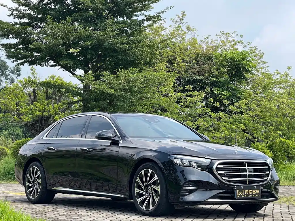 Mercedes-Benz E-Class — миниатюра 3