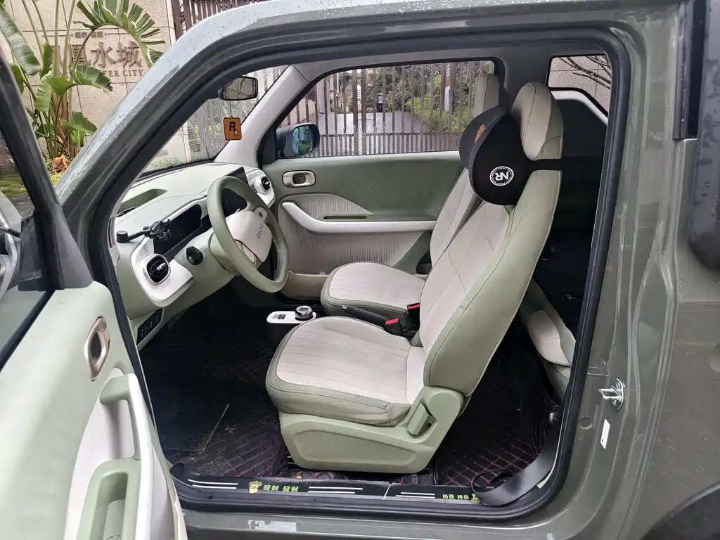 GEELY GALAXY PANDA