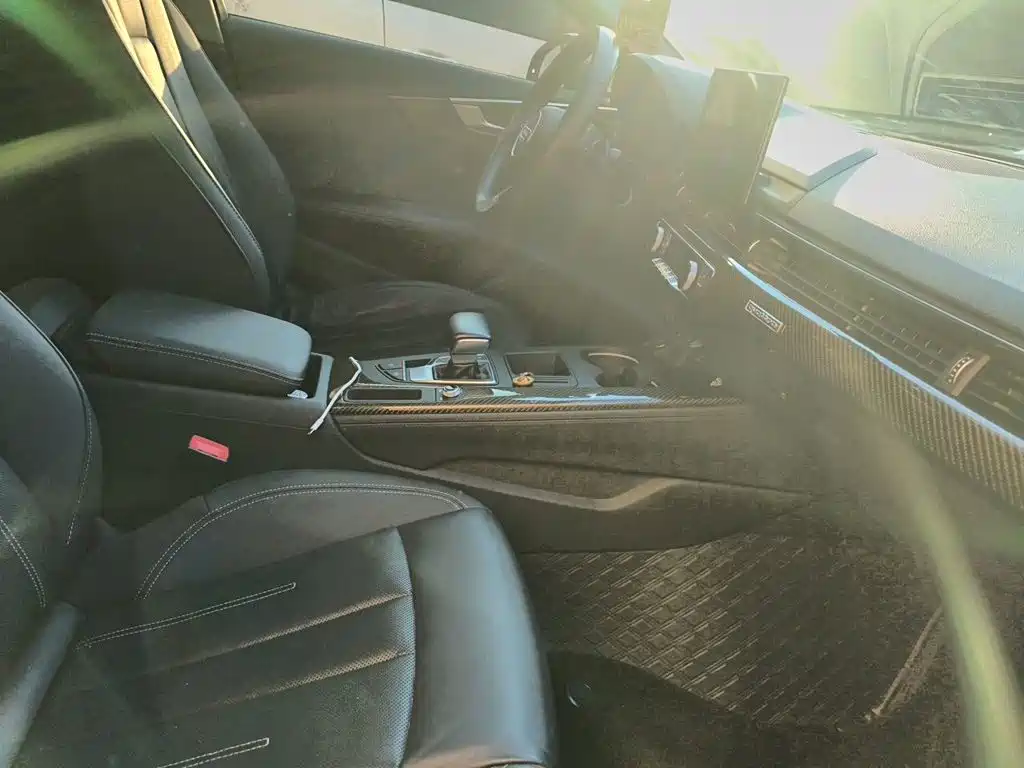 Audi A4L — миниатюра 18