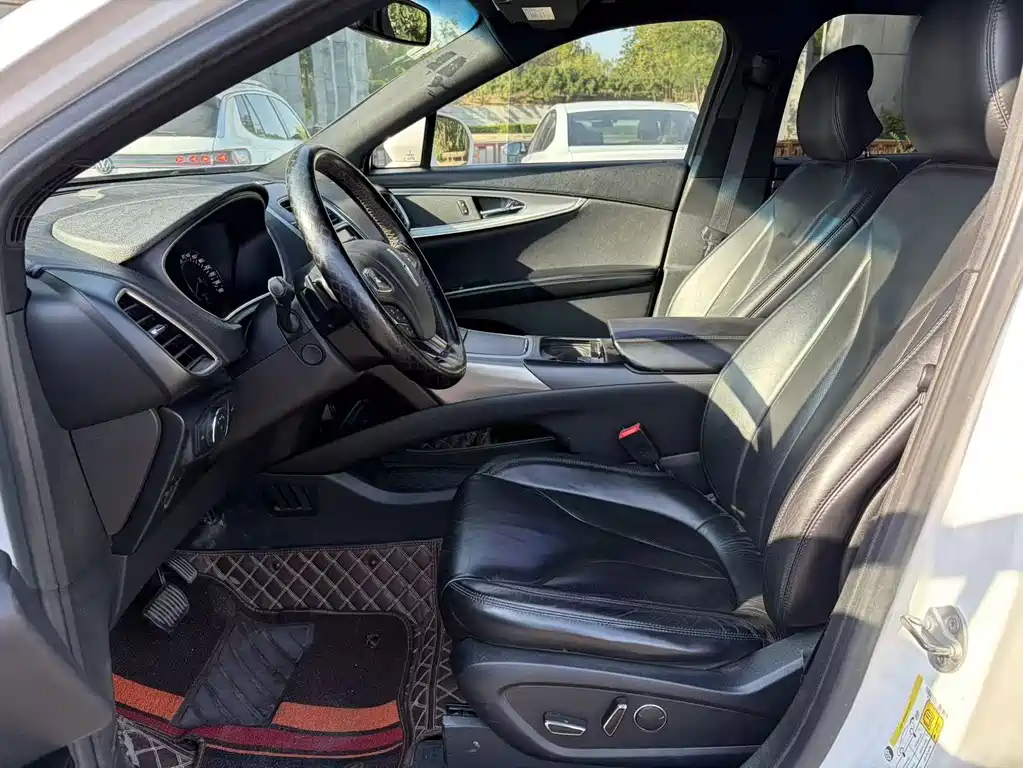 Lincoln MKX — миниатюра 7