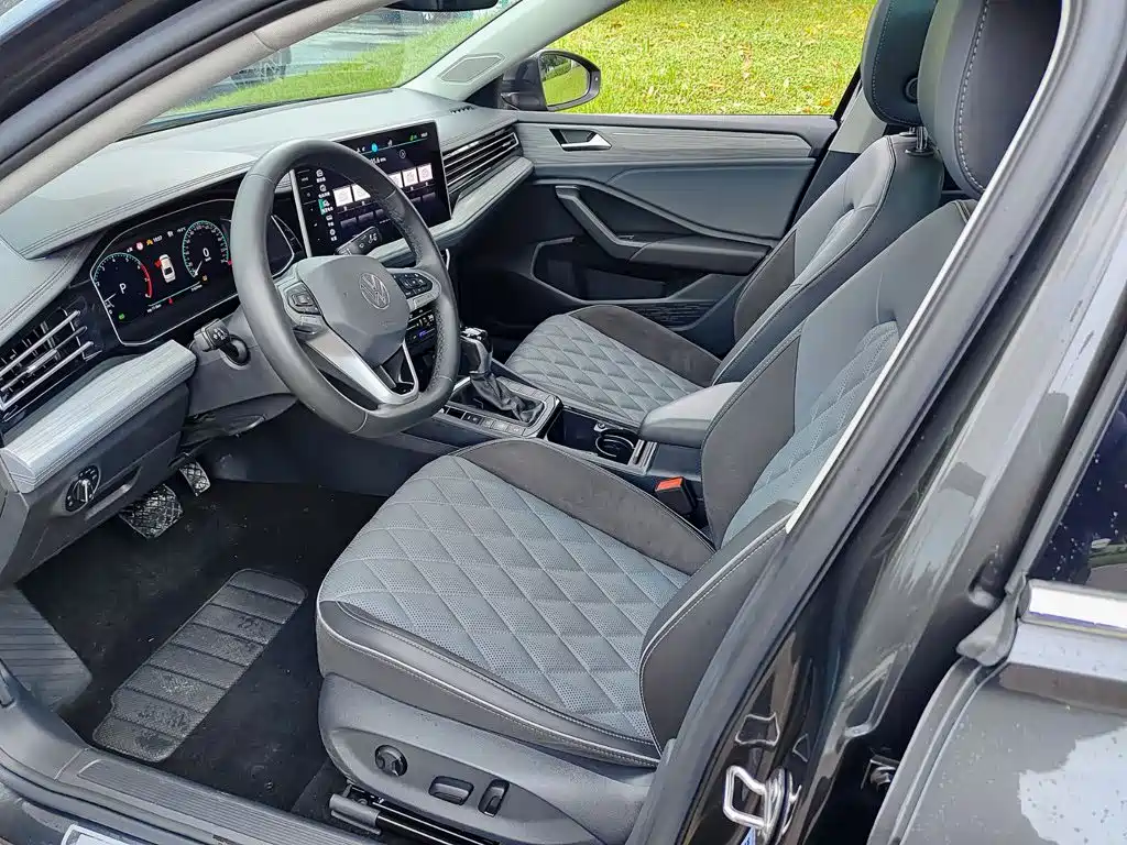 Volkswagen Sagitar — миниатюра 7
