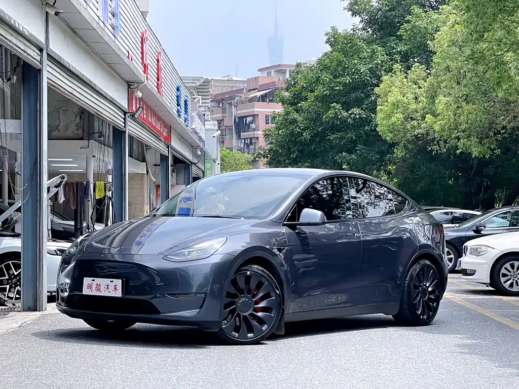 Tesla Model Y 2022