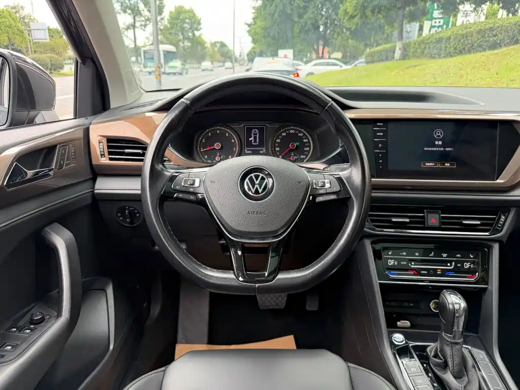 Volkswagen Tharu — миниатюра 14