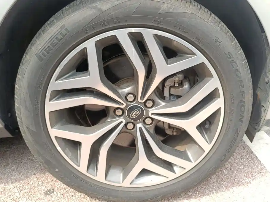 Land Rover Evoque — миниатюра 6