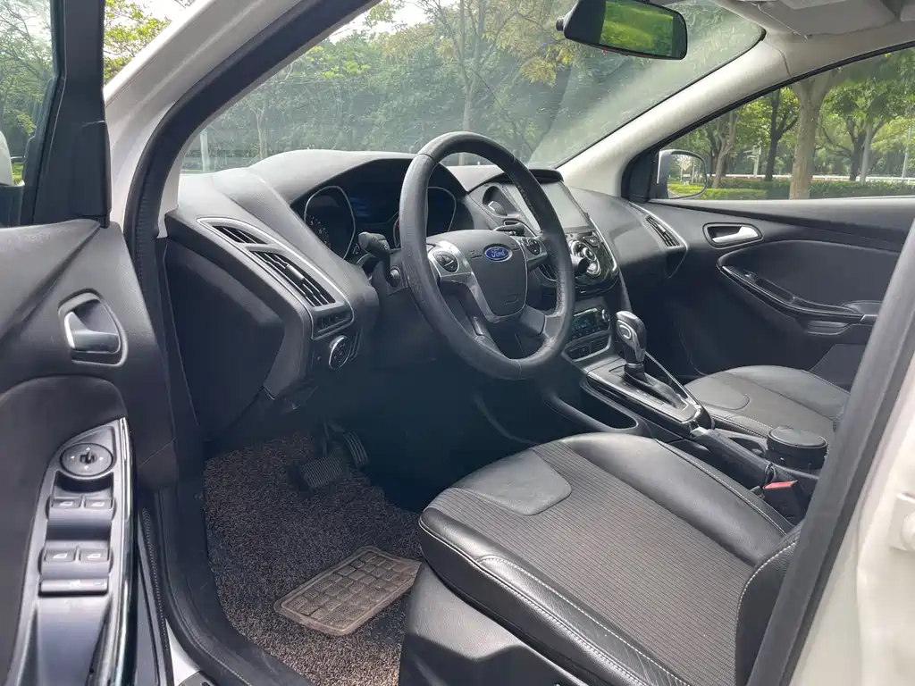 Ford Focus — миниатюра 12