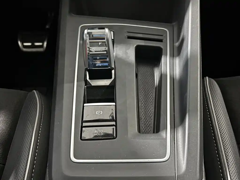 Volkswagen Golf — миниатюра 16