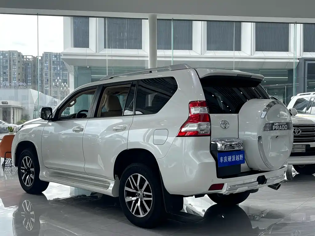 Toyota Land Cruiser Prado 2016 2.7L