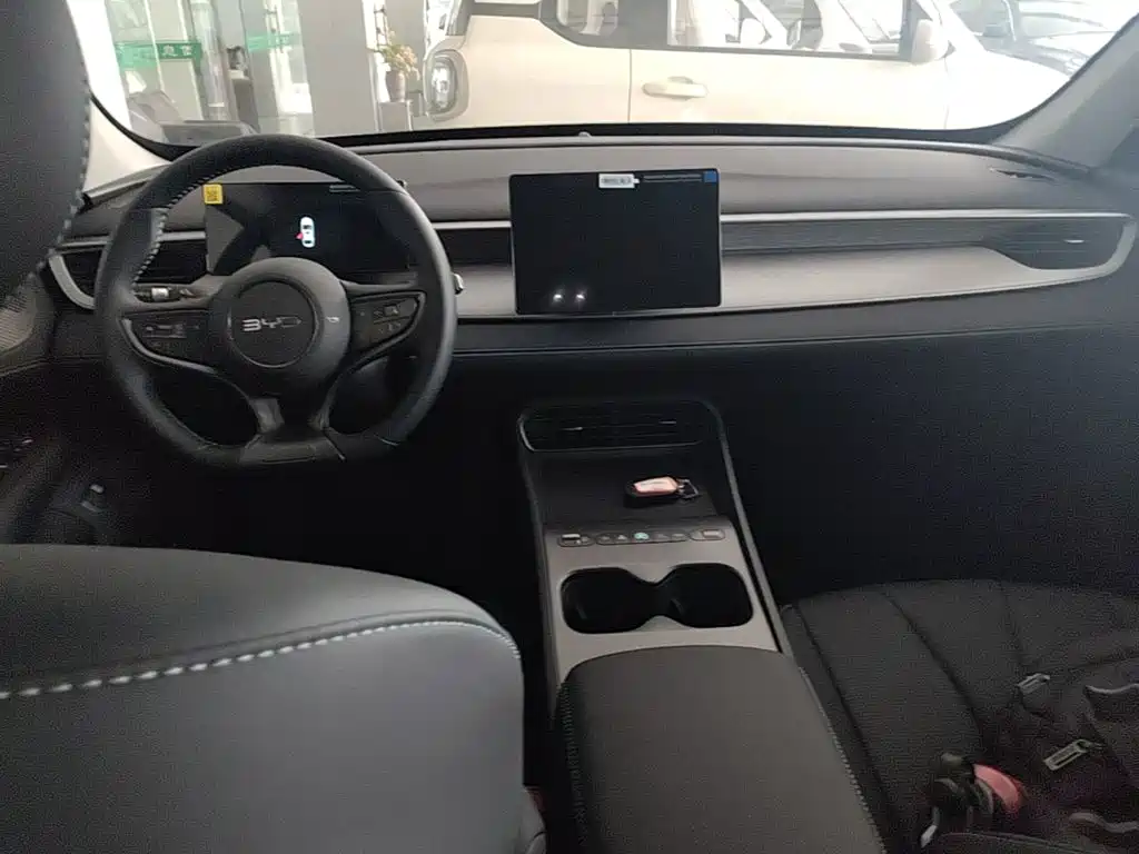 BYD Seal 05 DM-i — миниатюра 10