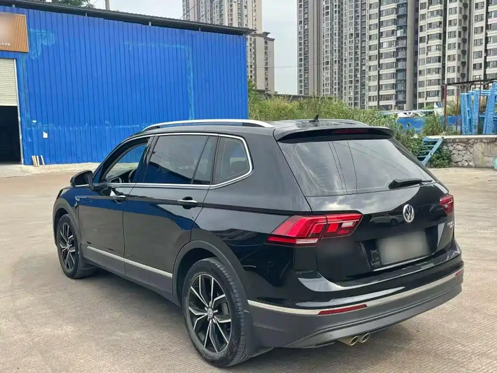 Volkswagen Tiguan L — миниатюра 5