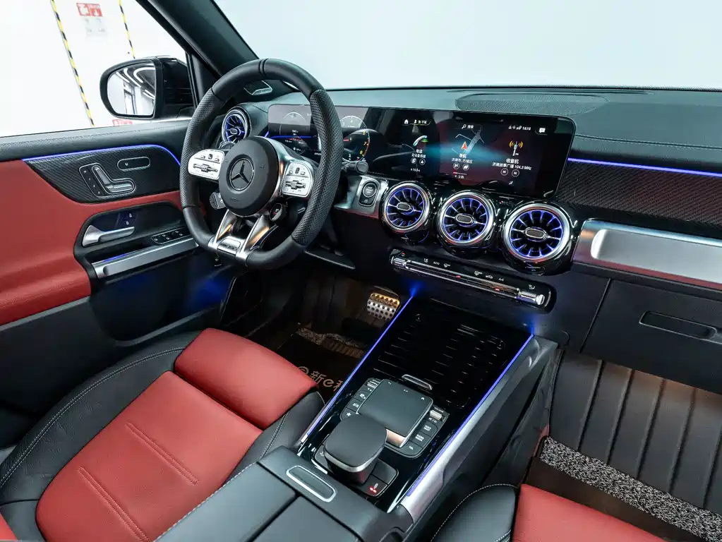 MERCEDES-BENZ GLB AMG