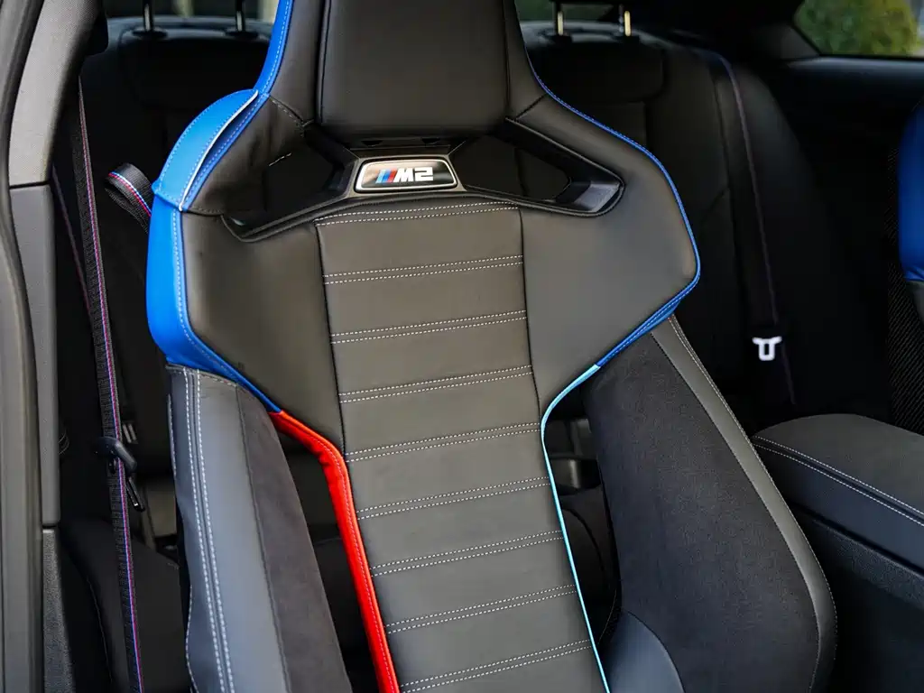 BMW M2 — миниатюра 14
