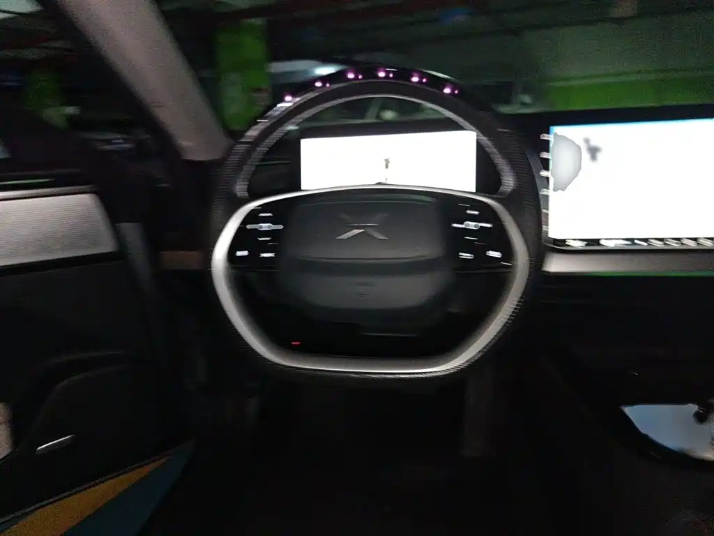 XPeng P7 — миниатюра 3