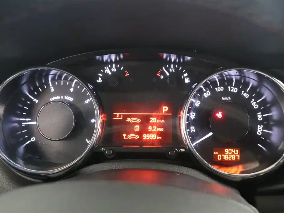 Peugeot 3008 2015 1.6THP AT