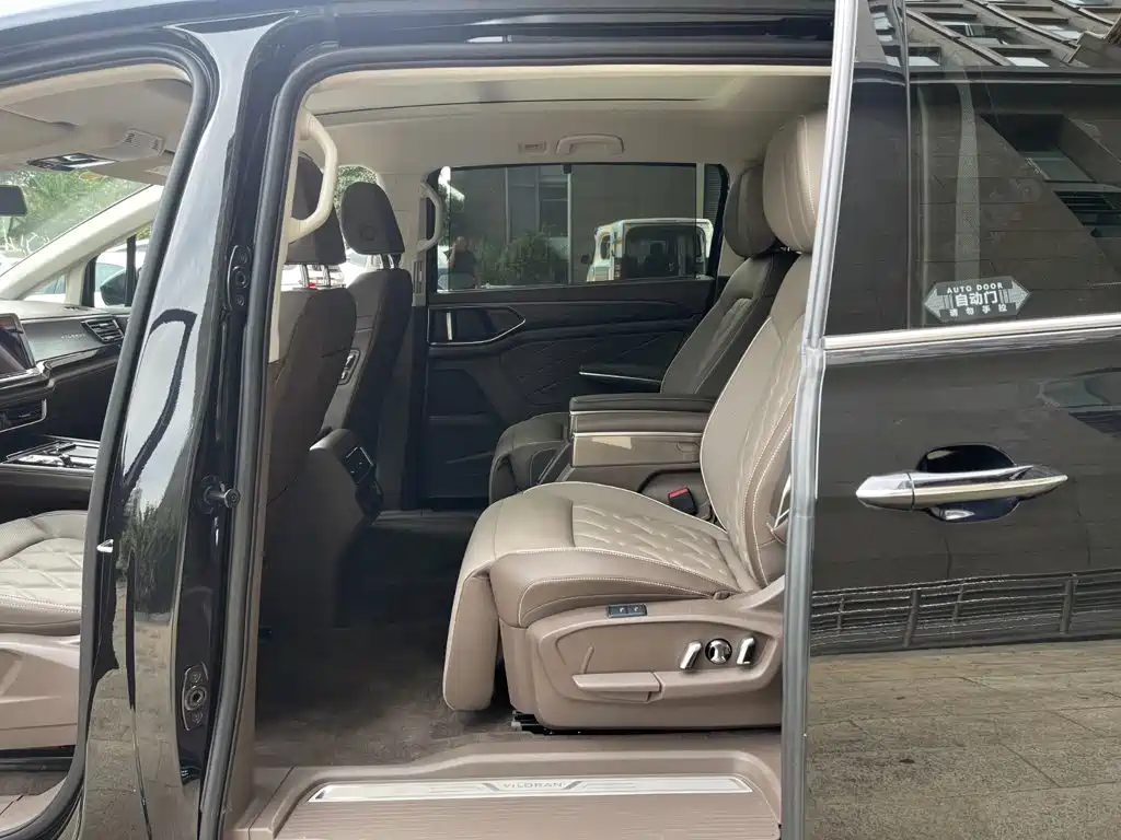 Volkswagen Viloran — миниатюра 10