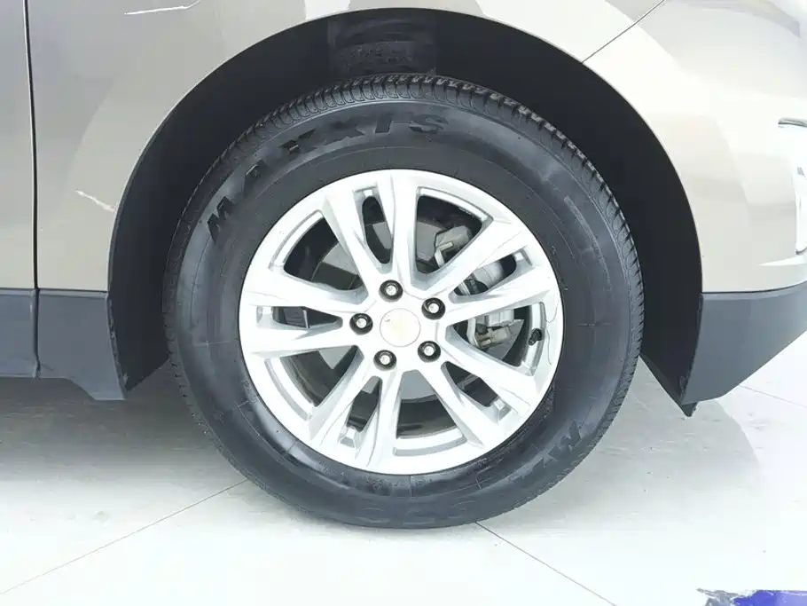 Chevrolet Equinox — миниатюра 6