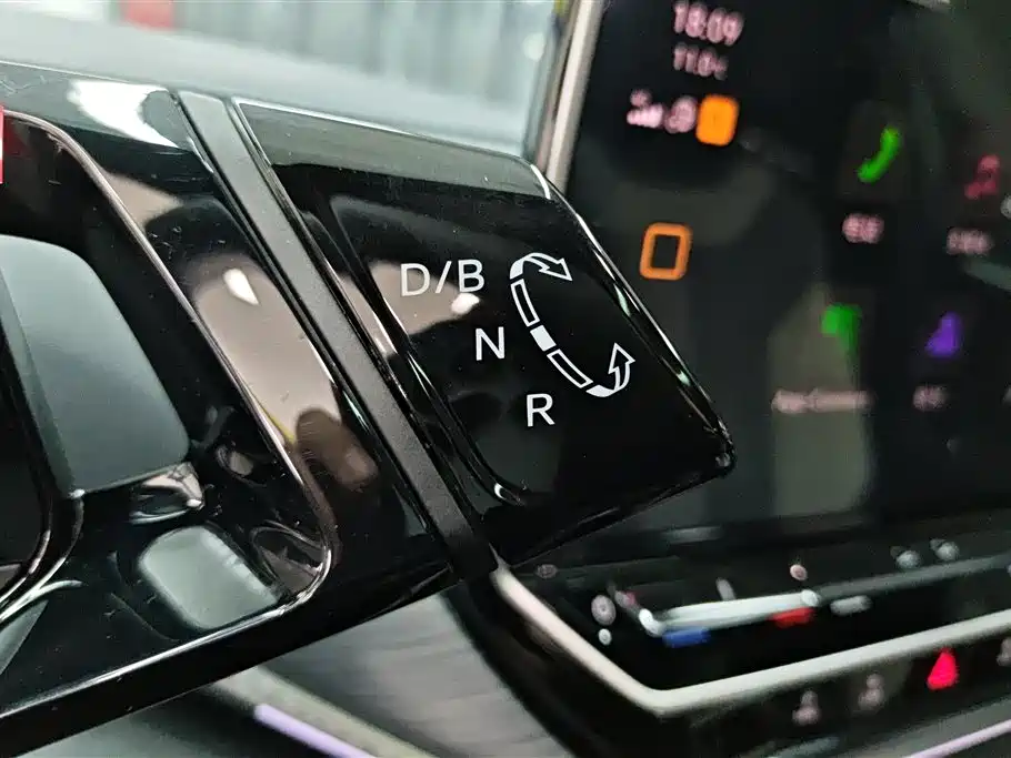 VOLKSWAGEN ID.4 CROZZ