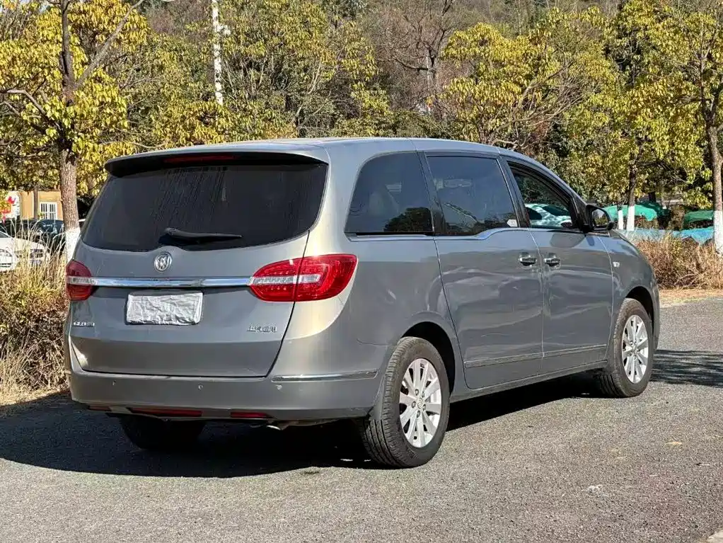Buick GL8 2017 25S Luxury V
