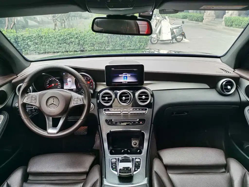 Mercedes-Benz GLC — миниатюра 11