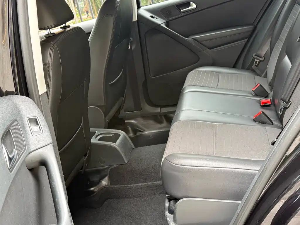 Volkswagen Tiguan — миниатюра 8