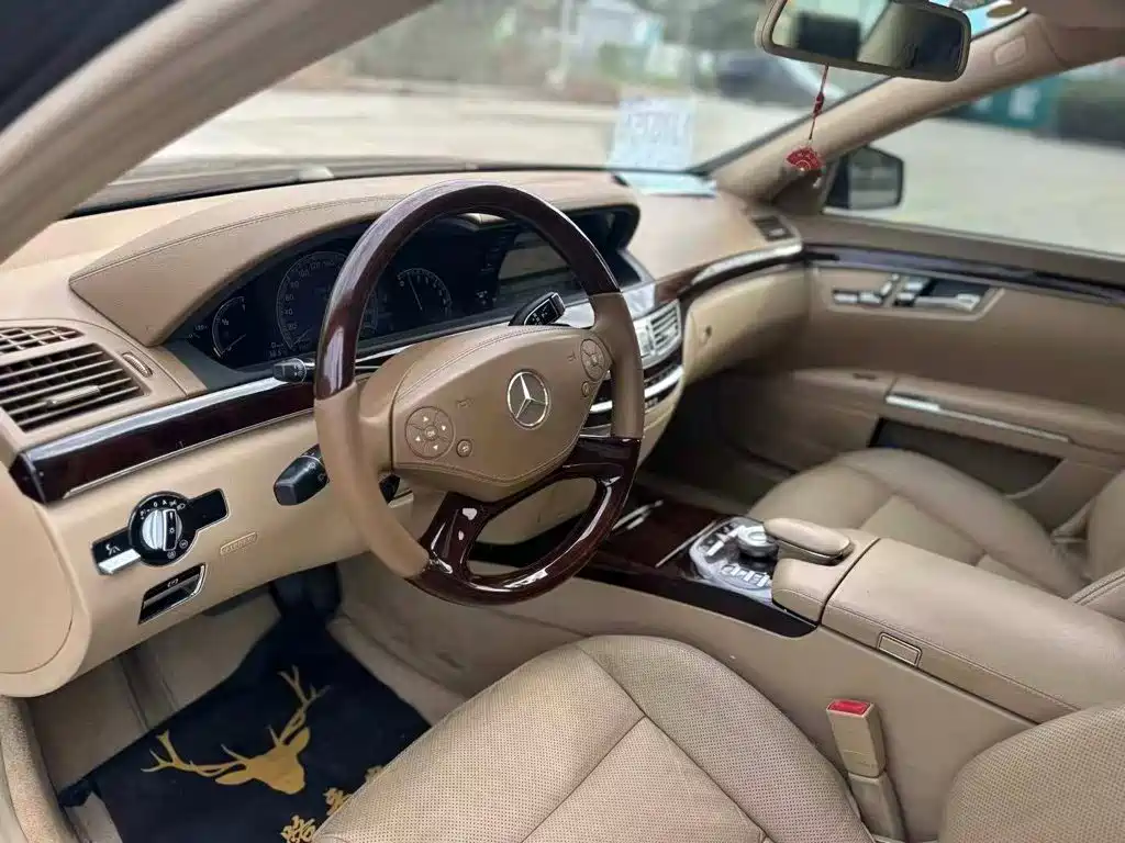 Mercedes-Benz S-Class — миниатюра 21