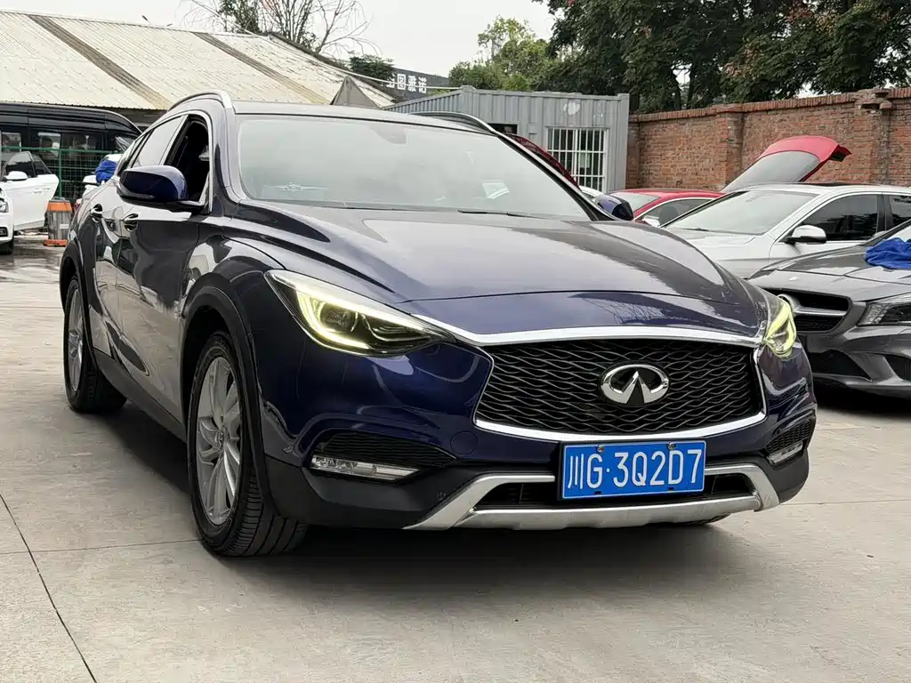 Infiniti QX30 — миниатюра 7