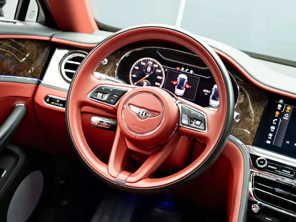 Bentley Flying Spur — миниатюра 16