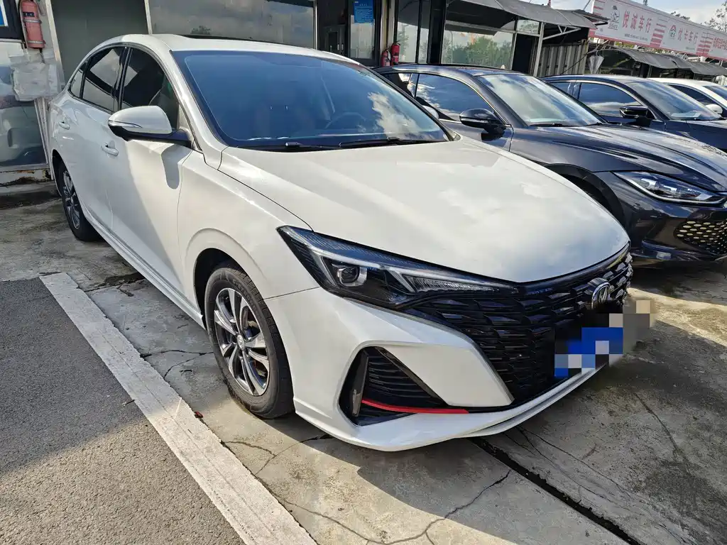 Changan Eado — миниатюра 2