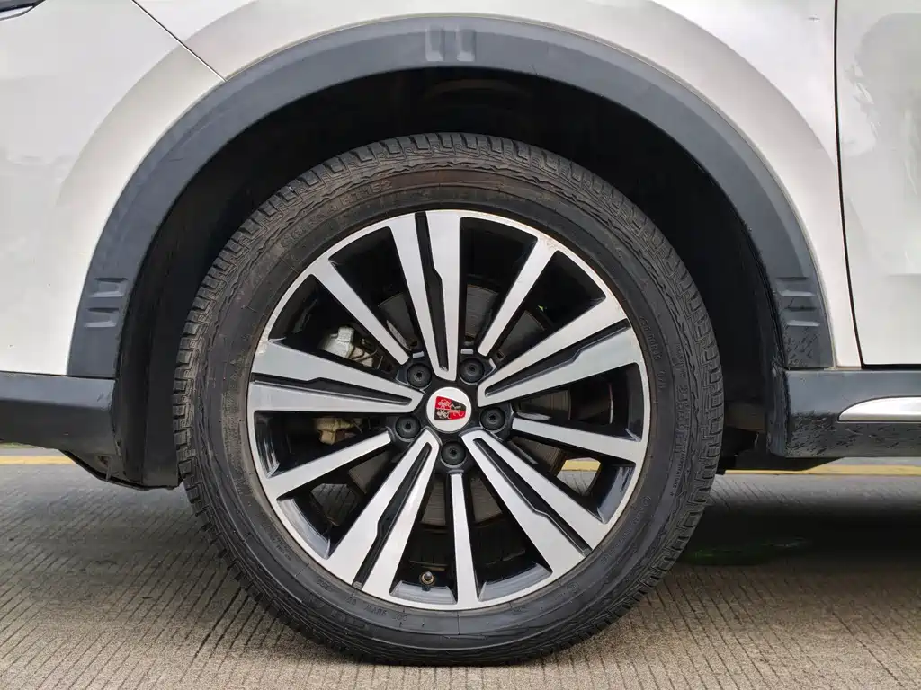 Roewe RX5 New Energy — миниатюра 5