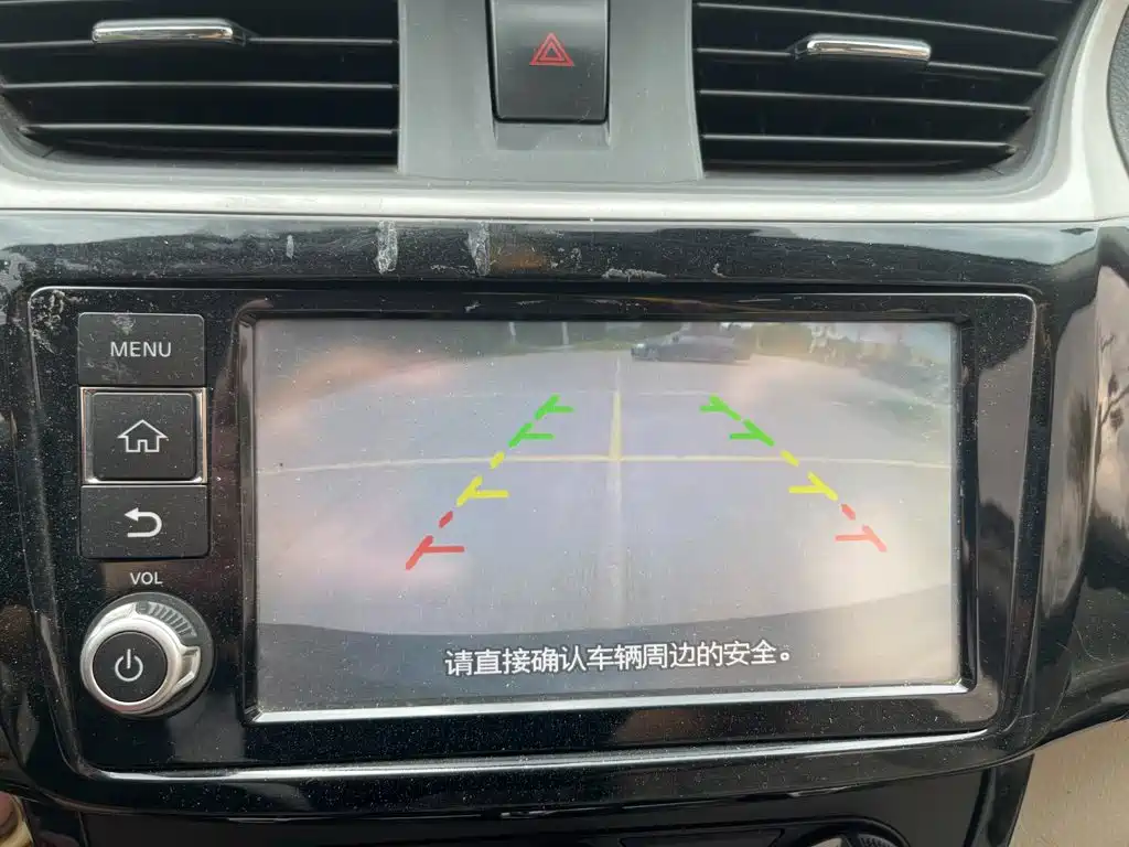 Nissan Sylphy — миниатюра 6