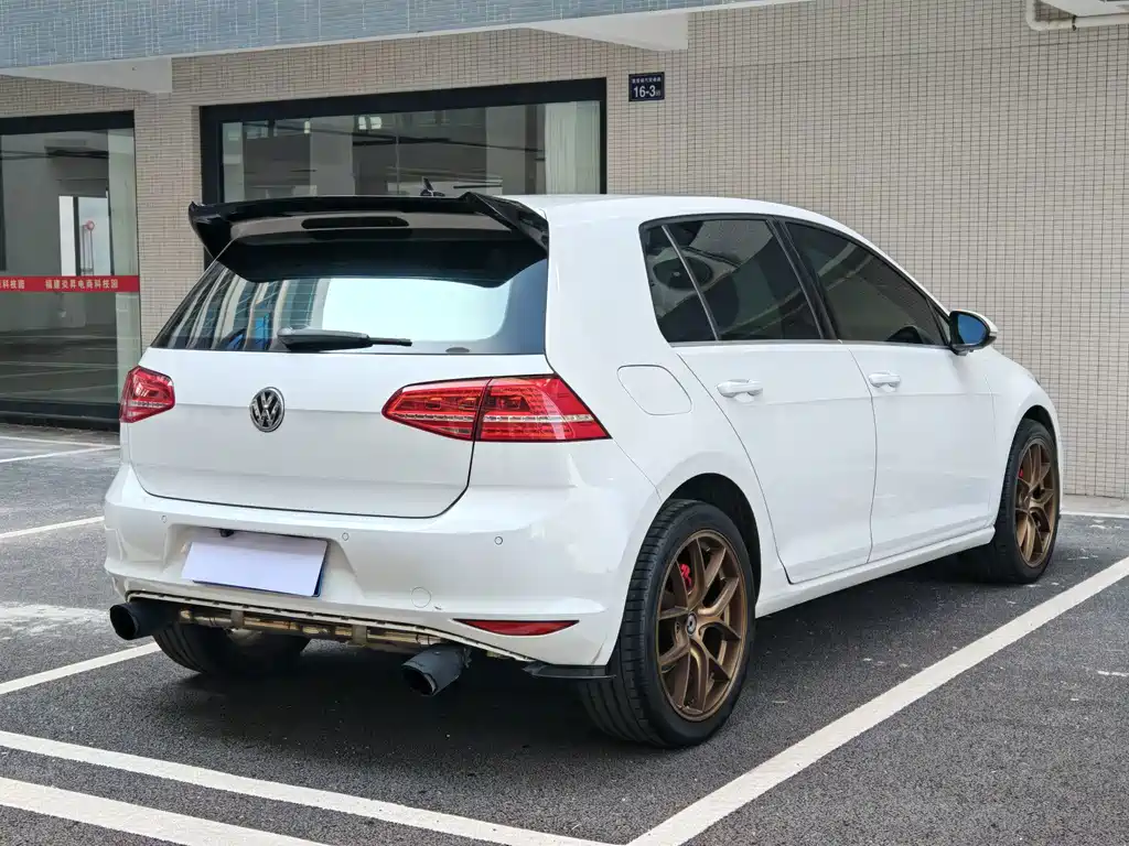 Volkswagen Golf — миниатюра 7