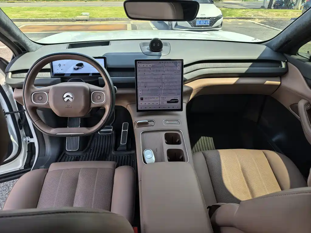 NIO ES8 — миниатюра 14